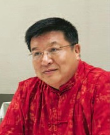 孔　健